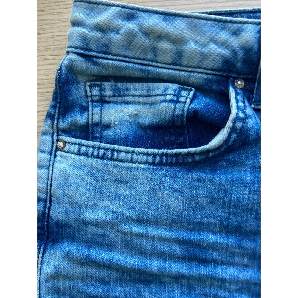 Forever 21 Distressed Short Cut-Off Jean Shorts 29in Waist (Sz8) - Picture 7 of 16